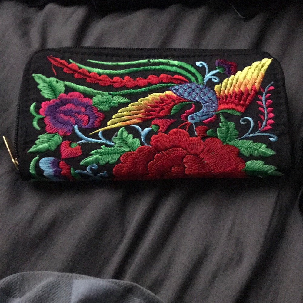 Embroidered wallet